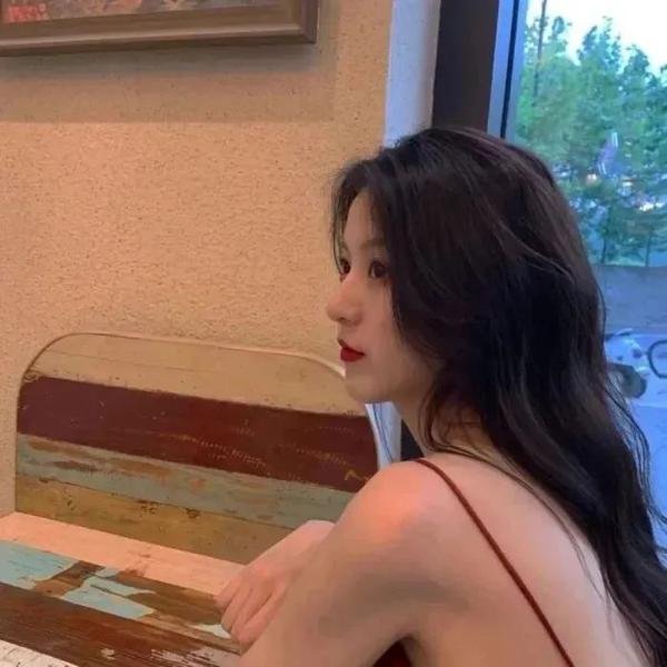 法国谋杀案：洞穴的秘密